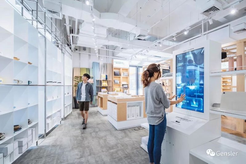 在当今科技迅速发展的时代，数码产品的更新换代速度让人应接不暇。无论是智能手机、平板电脑还是笔记本电脑，每款新品都声称自己是“革命性的”。那么，面对琳琅满目的数码产品市场，我们应该如何选择呢？本文将从多方面对比分析，并结合实际案例给出建议。